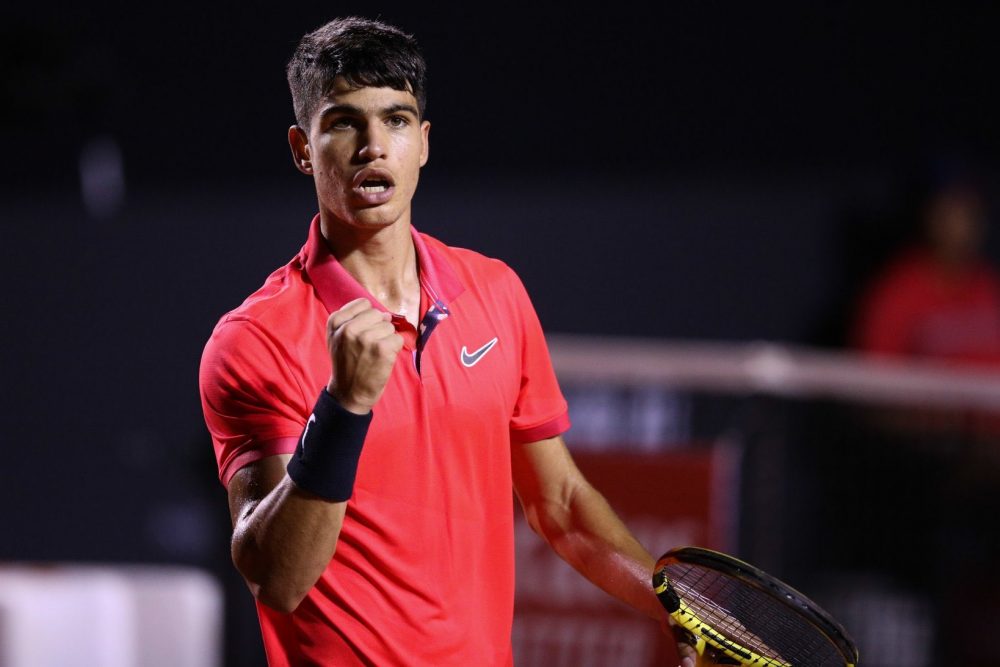 16-Year-Old Tennis Prodigy Who Compares His Tennis To Federer Shines At ...