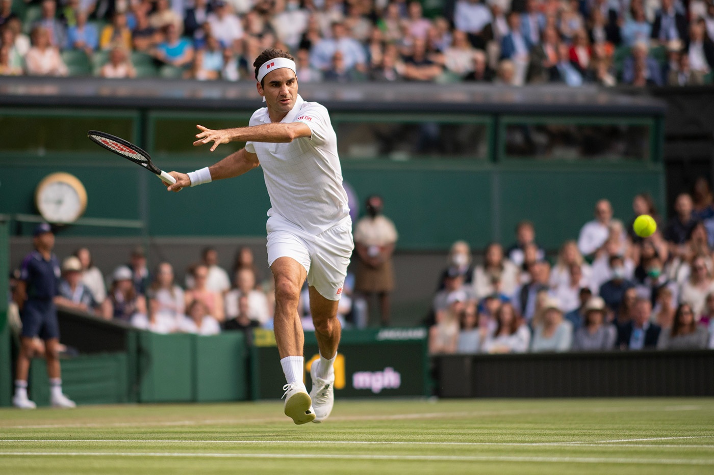 Wimbledon 2021: Federer ends British hopes in men's draw, Zverev advances