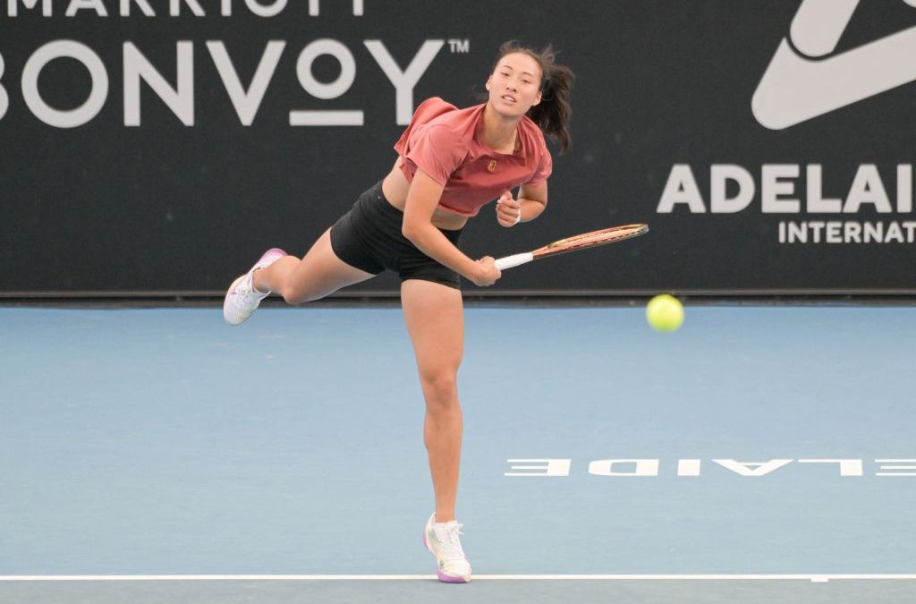 Adelaide 1: Azarenka holds off Kalinina in two tiebreak sets