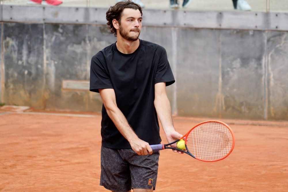 Taylor Fritz survives five set points and wins a 20-minute