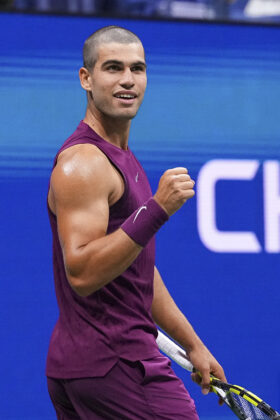 Carlos Alcaraz fist pumps and reacts during a men's singles match at the 2025 US Open on Monday, Aug. 25, 2025 in Flushing, NY. (Garrett Ellwood/USTA)